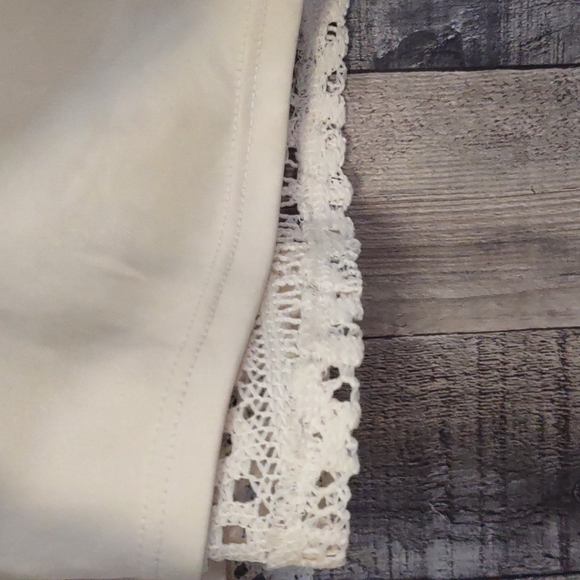 Forever 21 Crochet Lace Eyelet Skater Skirt Medium Cream - Picture 3 of 9